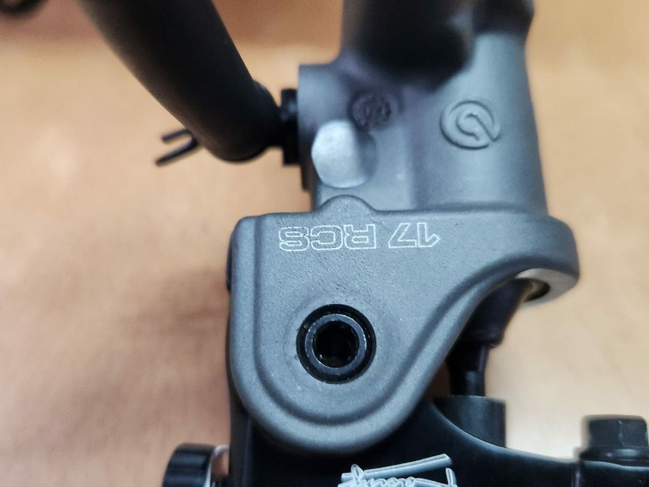Brembo RCS 17 embraiagem