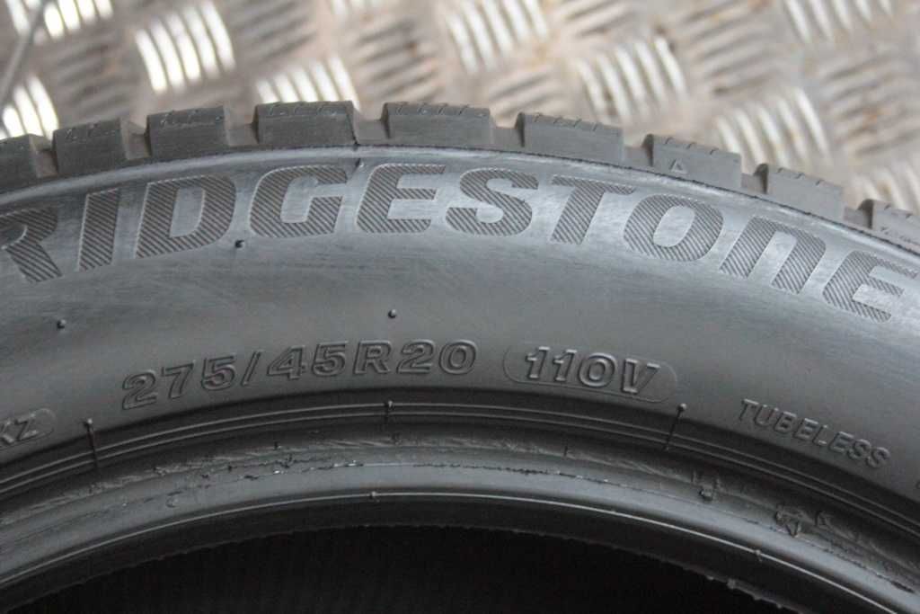 275/45/20 Bridgestone Blizzak LM 001 275/45 R20 110V XL RSC RFT 22r