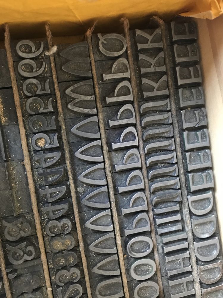 Tipos Letras Fonte tipográfica em chumbo serifada