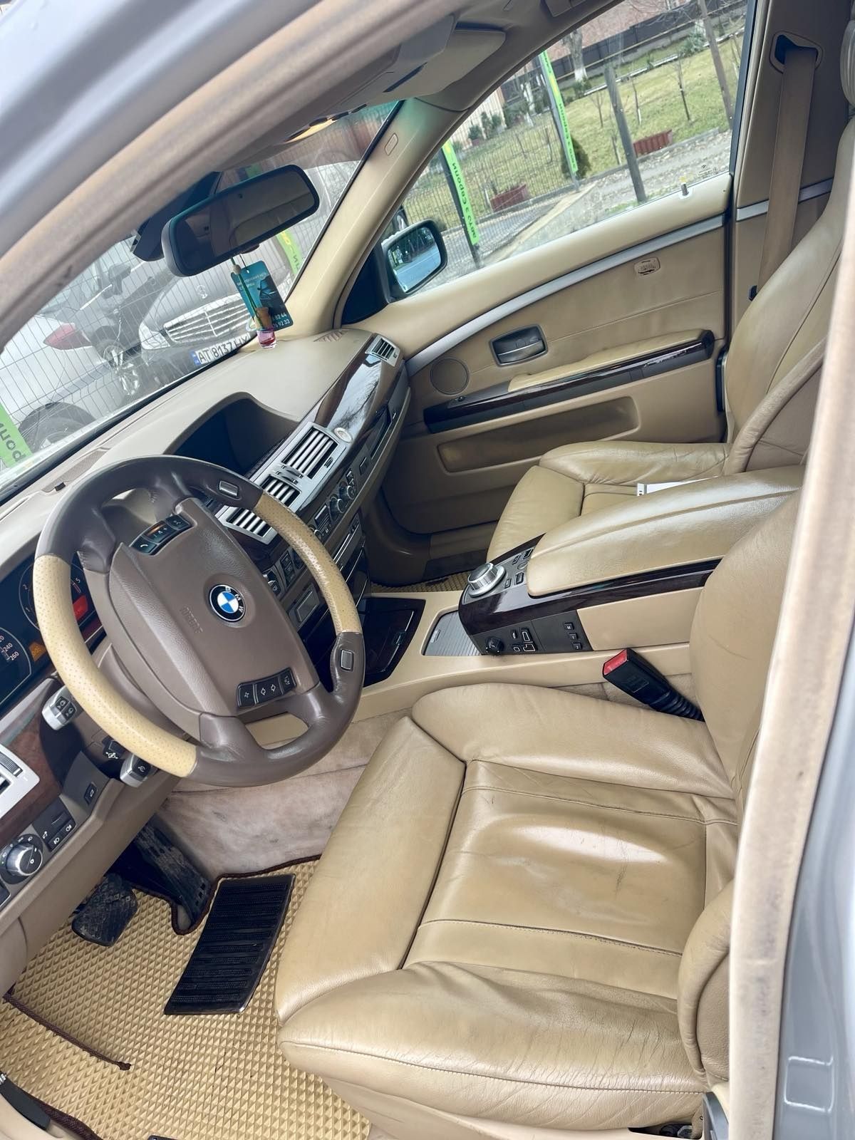 Продам BMW 730D.