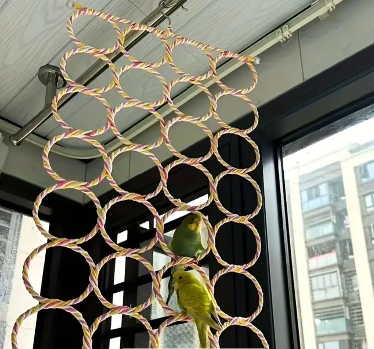 Zabawka  Wieszak dla Papug  Ptaków,   Gryzoni .WIESZAK-Szaliki-Apaszki