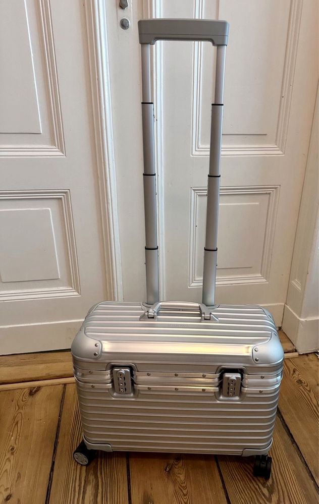 RIMOWA Pilot Case 31L LVMH walizka 4 kolka najnowsza wersja 2023