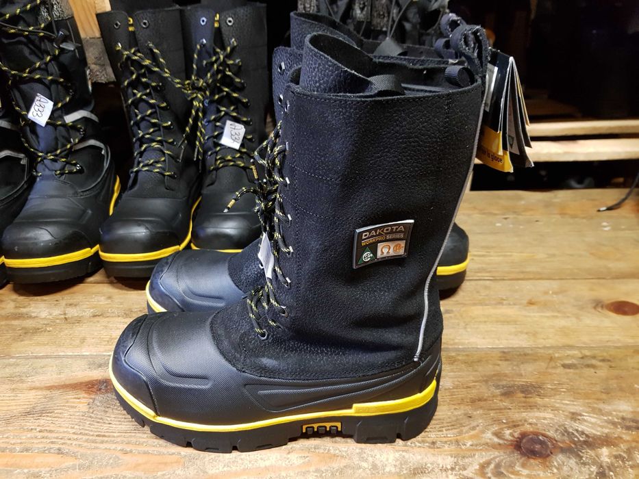 Buty robocze DAKOTA rozm 43 wkł 28 cm S3