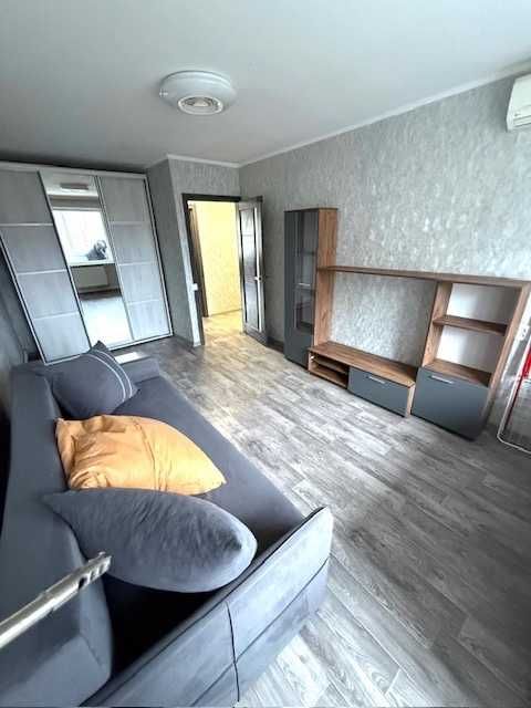 Оренда 2 кімнатної квартири на 129 кварталі , Покровський район