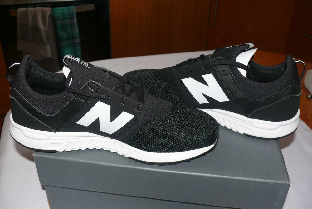 Buty męskie sportowe New Balance  MRL247BG  44 EU 28 CM czarne