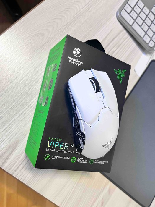 Ігрова бездротова мишка Razer Viper V2 Pro Wireless White