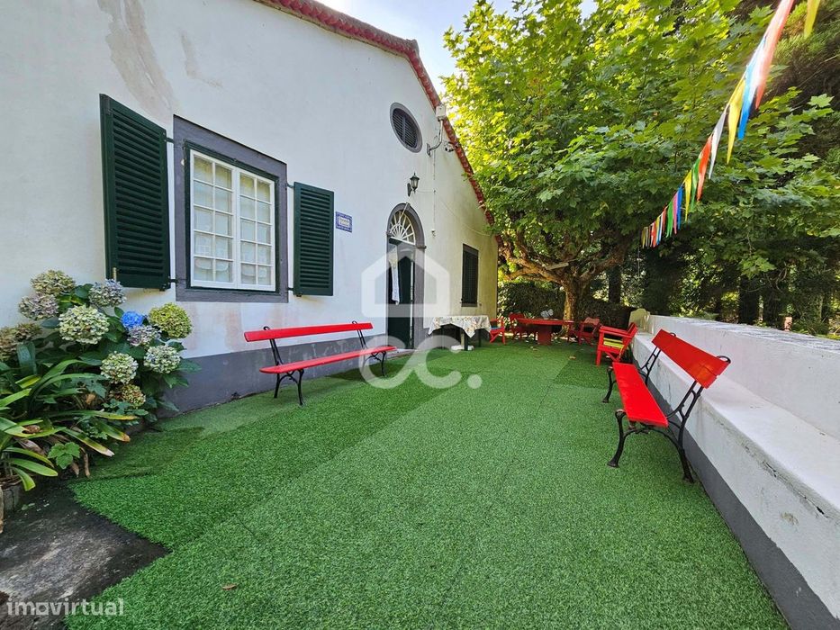 Moradia com 3+2 Quartos - Matriz - Ribeira Grande