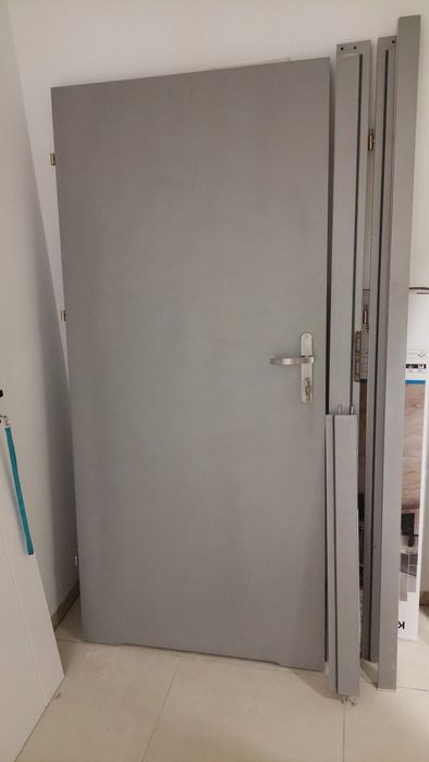 Drzwi wewnętrzne,  lewe , 90.