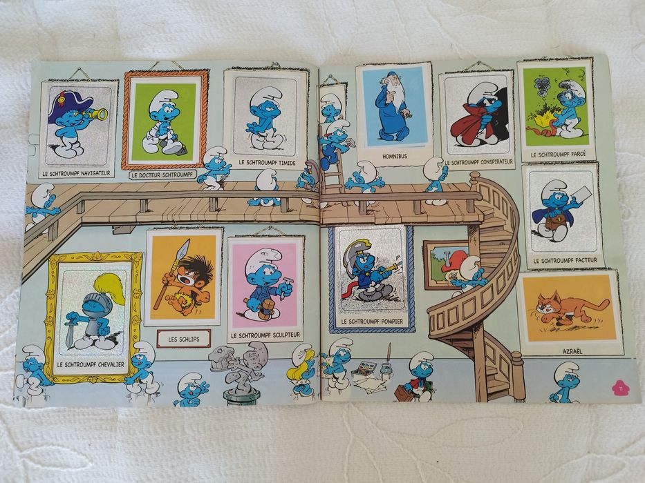 Álbum de cromos raro da Panini. Edição belga dos Smurfs. Completo. Edi