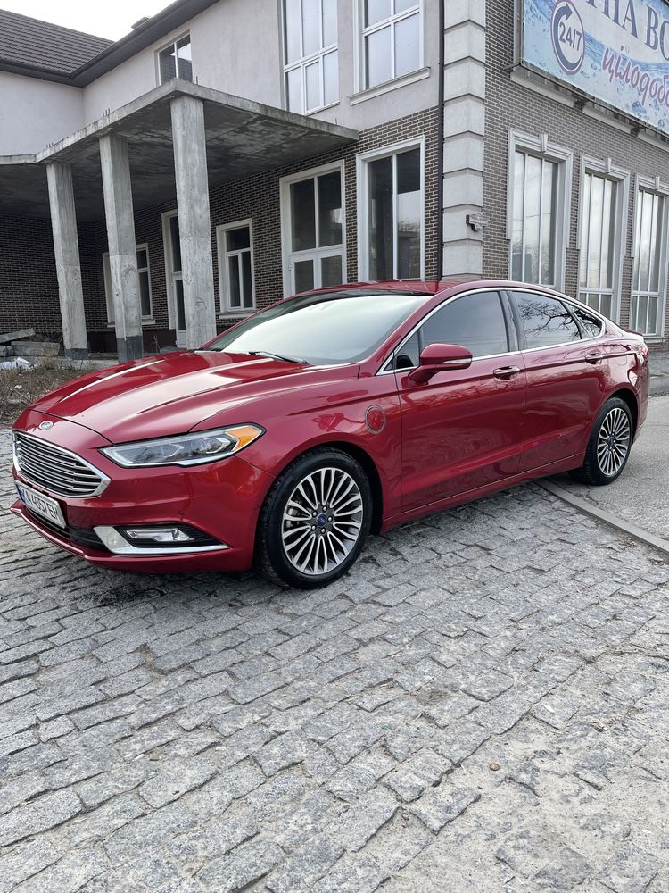 Продам Ford Fusion Titanium Plug-in