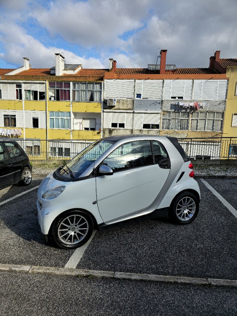 Smart fortwo cdi 2011 gasóleo 127mil km