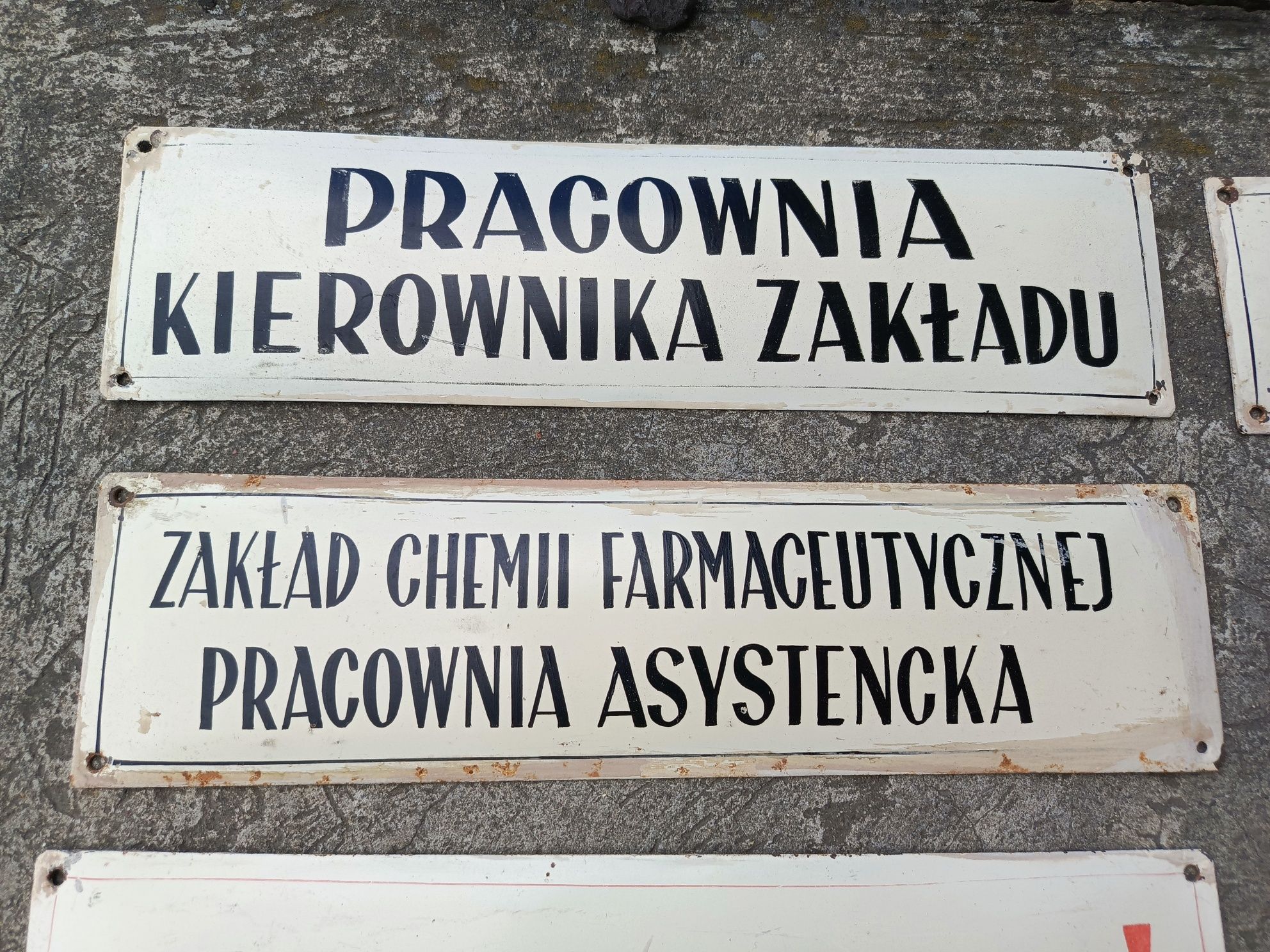 Stare emaliowane tablice PRL komplet