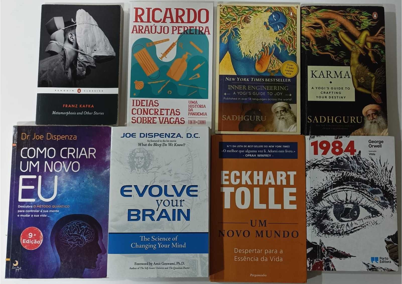 Livros variados.