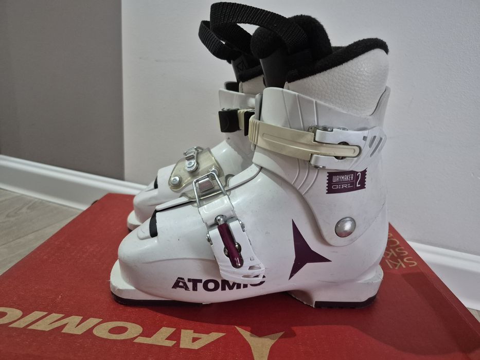 Dziecięce buty narciarskie Atomic rozm. 20/20,5