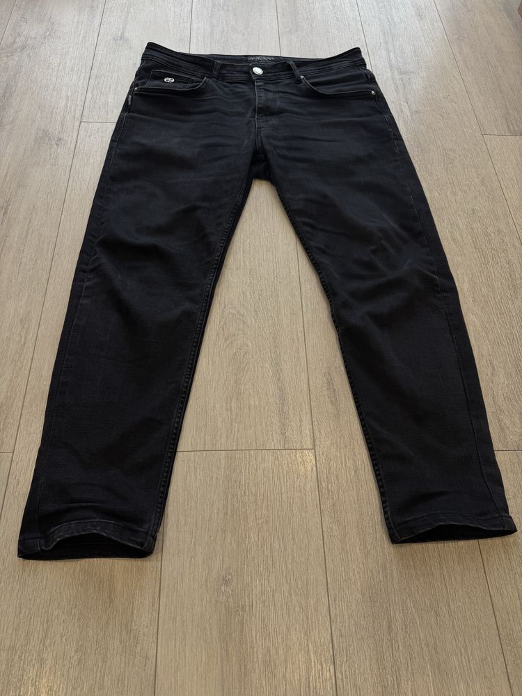 Продам джинси Emporio Armani