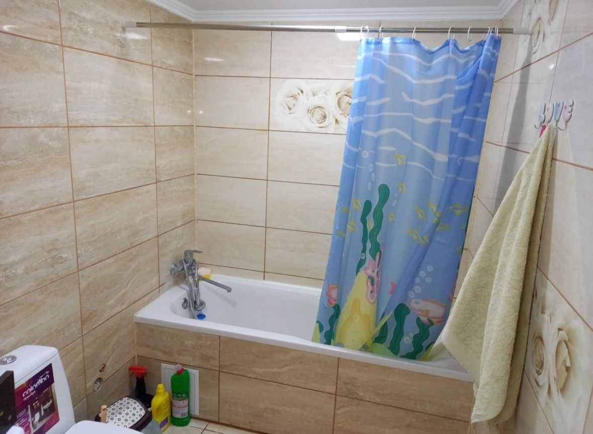 Продаж будинку у Звенигородці 16000€ до центру 5хв пішки