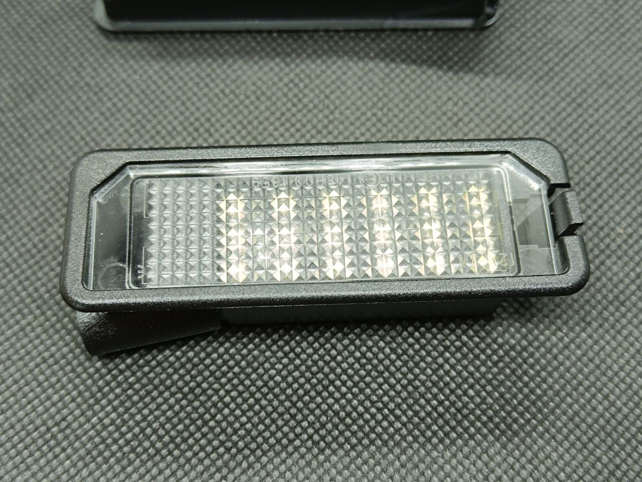 Светильник подсветки номера Led OEM 0,8Вт Volkswagen, Seat, Skoda