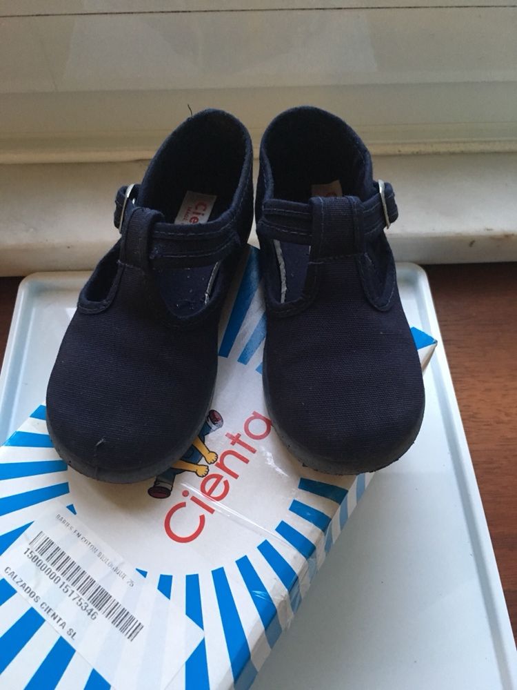 Babies  azul marinho tecido (tam. 25)