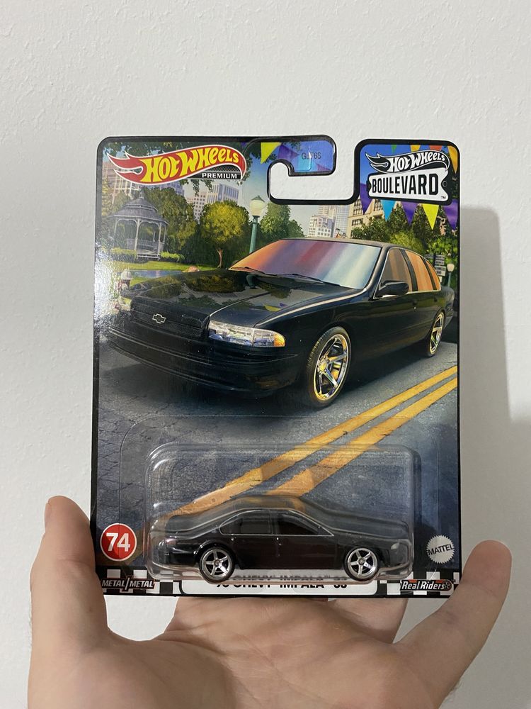 Hot wheels Boulevard Chevy Impala SS