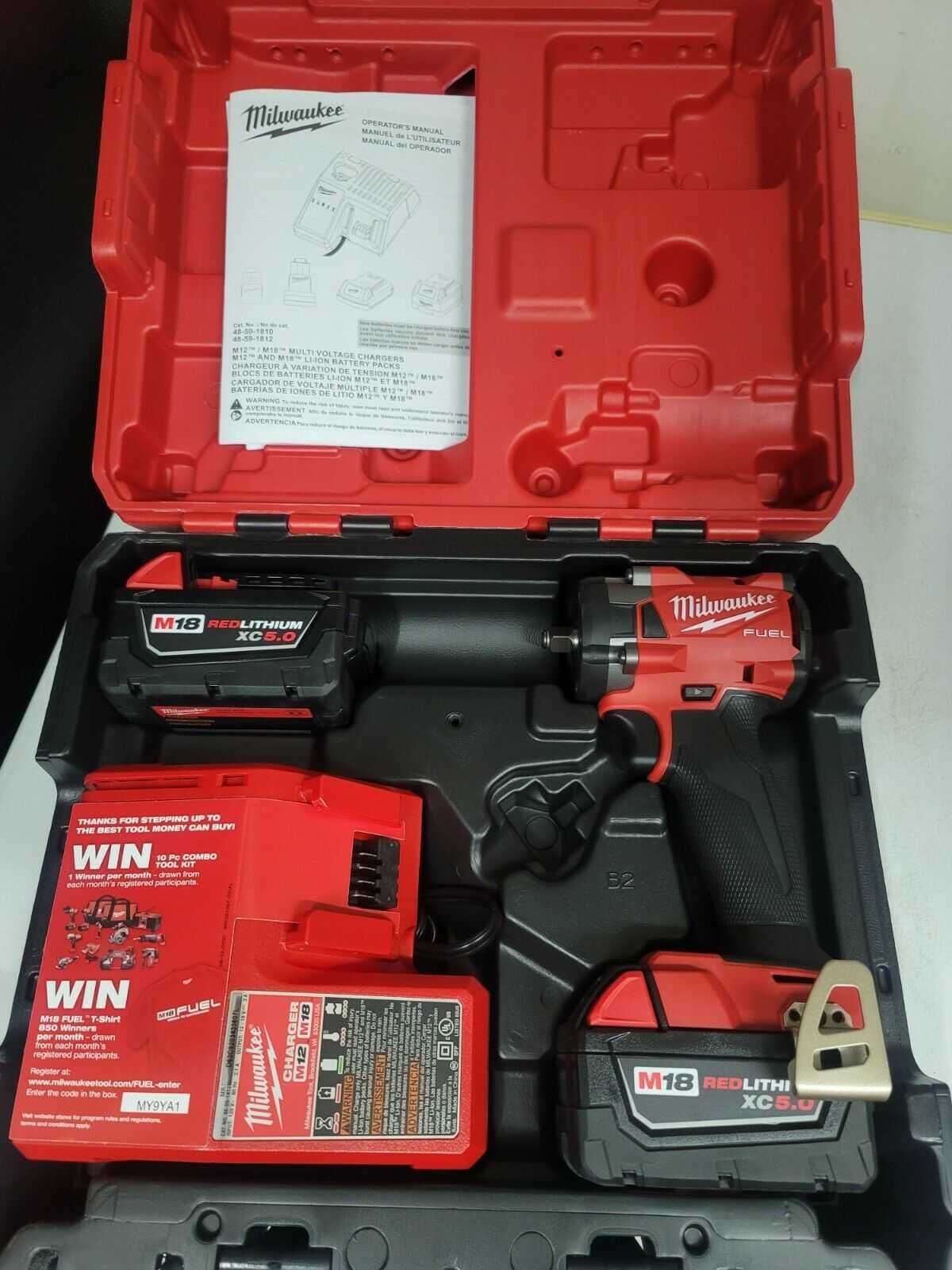 Milwaukee Fuel M18 Impact 1/2 completa com 2 baterias