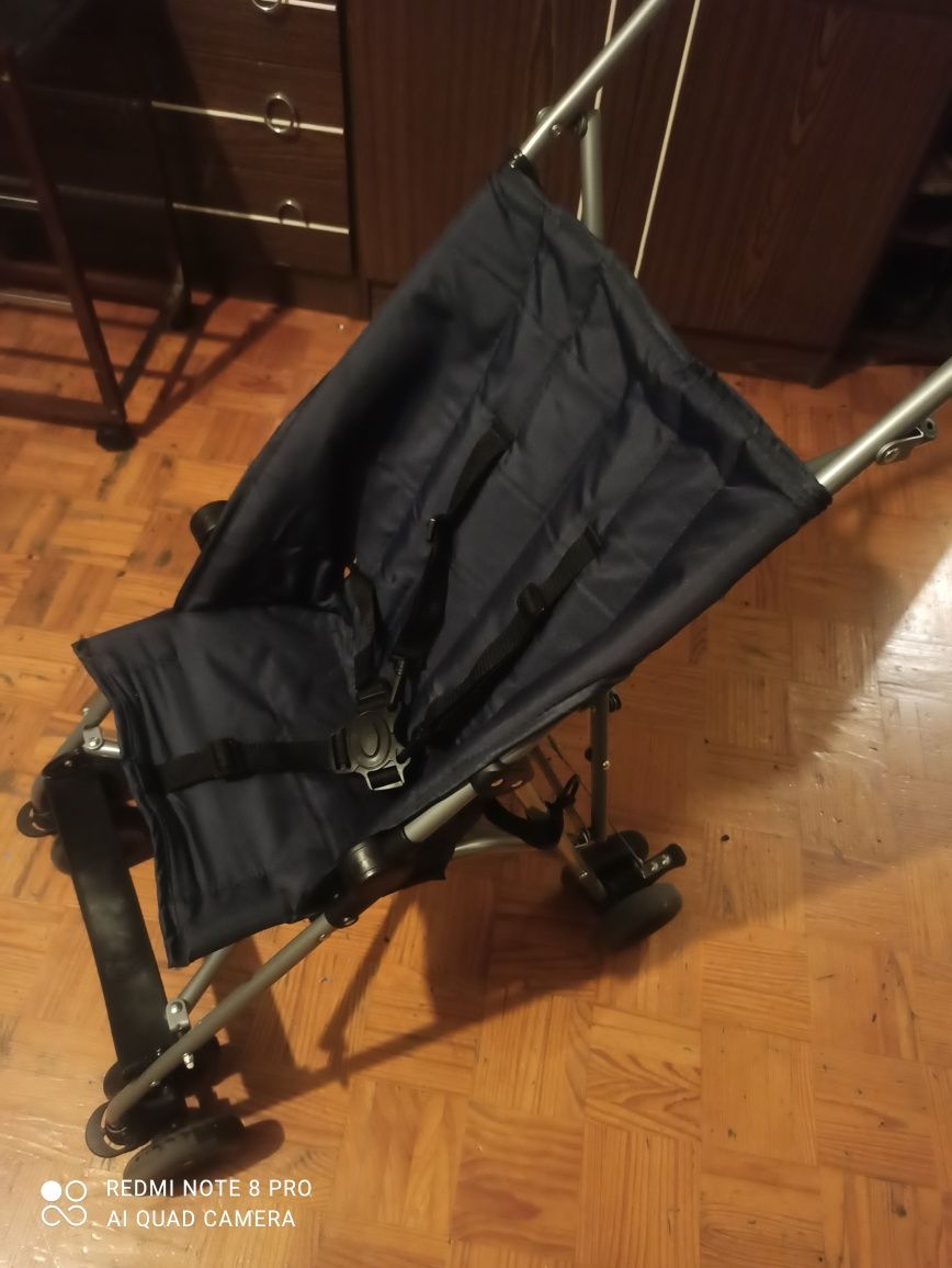 Carrinho de passeio dobrável