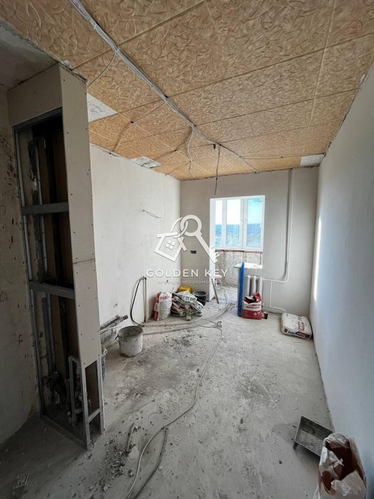 Продаж 4-кімнатної квартири, мкрн Індустріальний