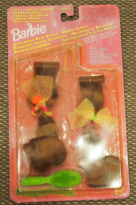 Antigos conjuntos roupa e acessórios p/ bonecas Tucha Barbie  ..