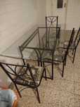 Mesa refeições + 4 cadeiras