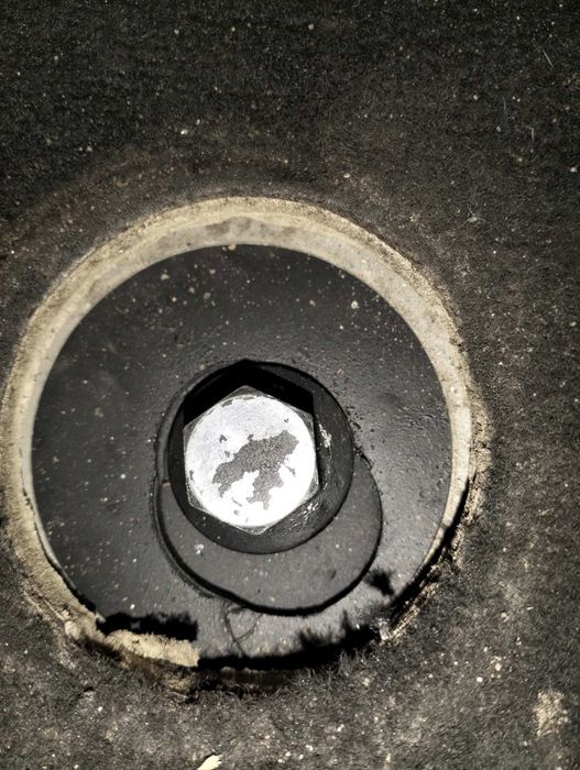 Підйомник (кріплення-лебідка) запаски Пежо 307/308