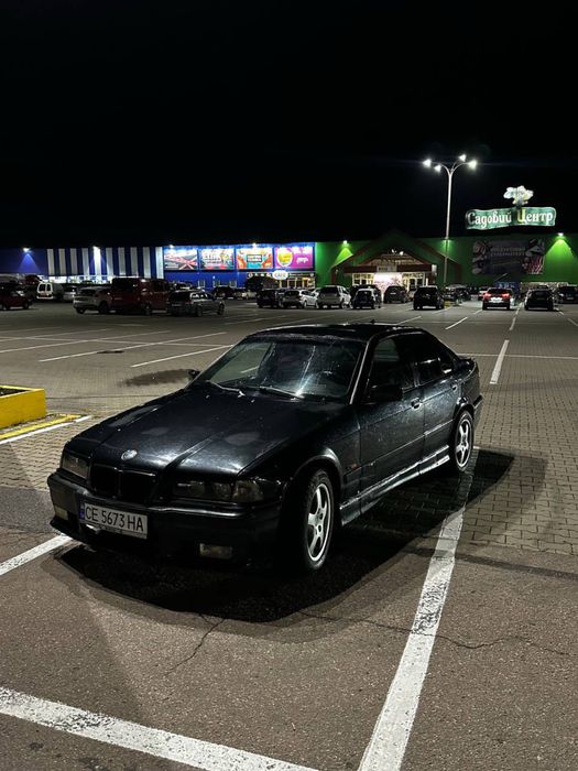 Bmw 3 e36 1997 року 318i на повному бойовому ходу