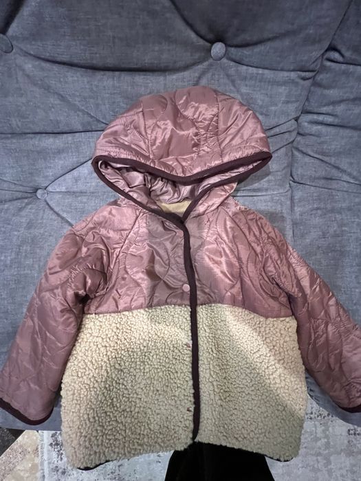 Продам курточка Zara б/у 104 р. В идеальном состоянии