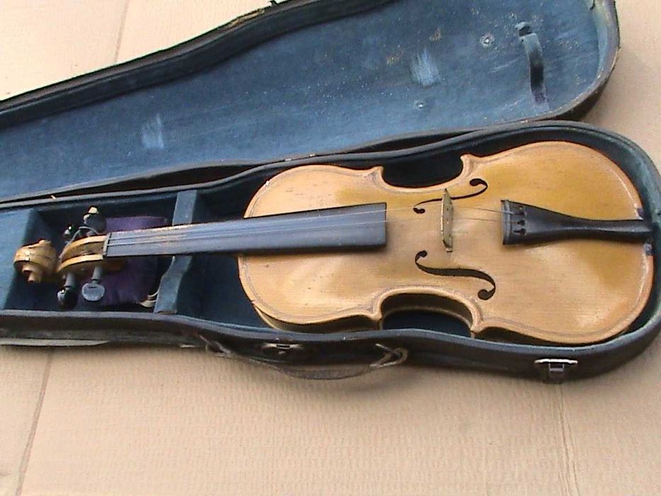 Piękne skrzypce przedwojenne z futerałem - Rzadkość