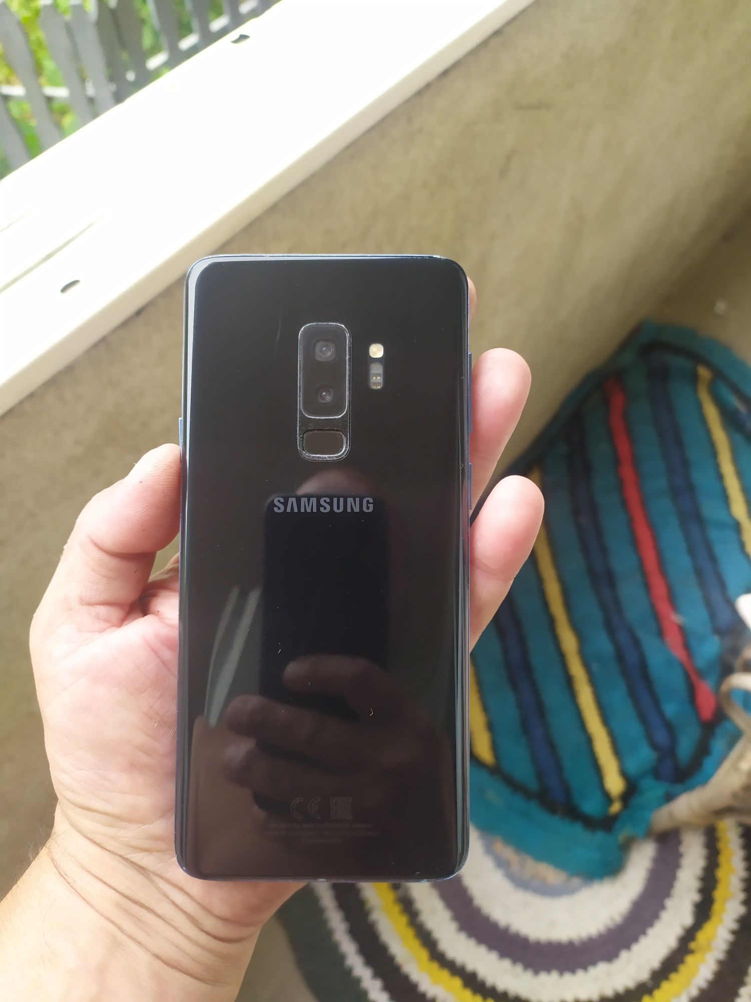Samsung s9+ память 6.64 отл сост. 2 сим карт.