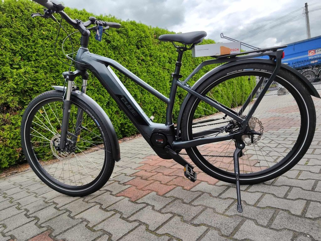 Rower elektryczny Cube Kathmandu 625 Bosch CX