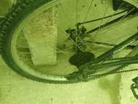 Vendo bicicleta  semi nova.