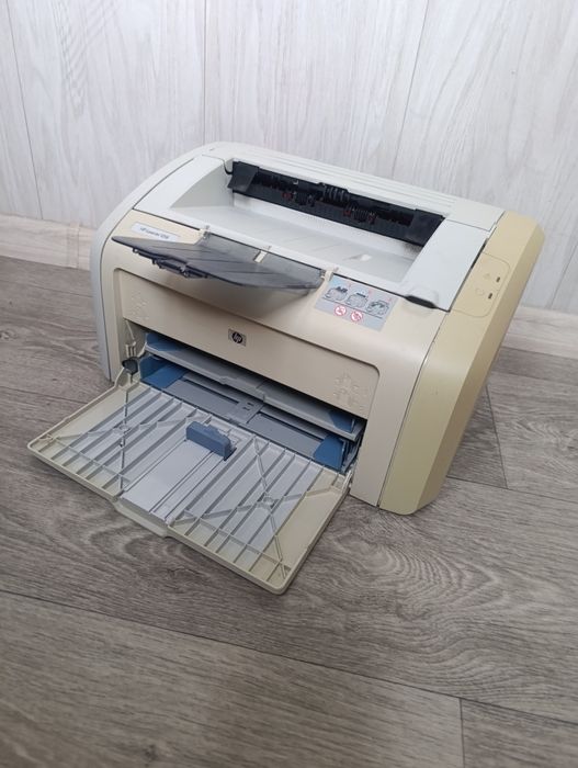 Принтер лазерний HP1020