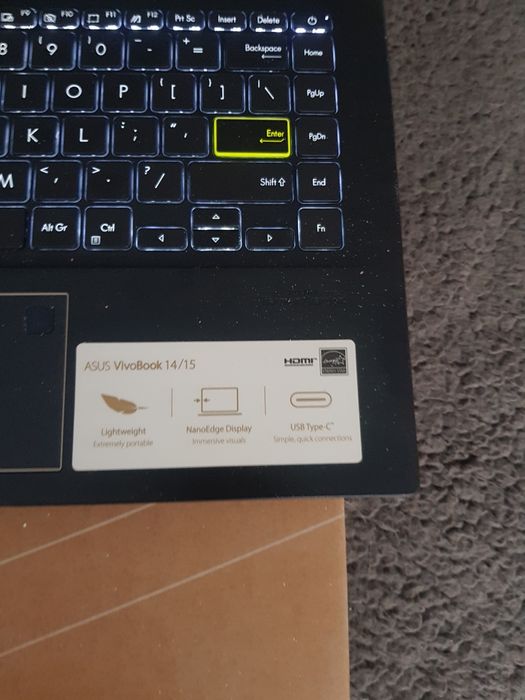 Sprzedam laptop Asus