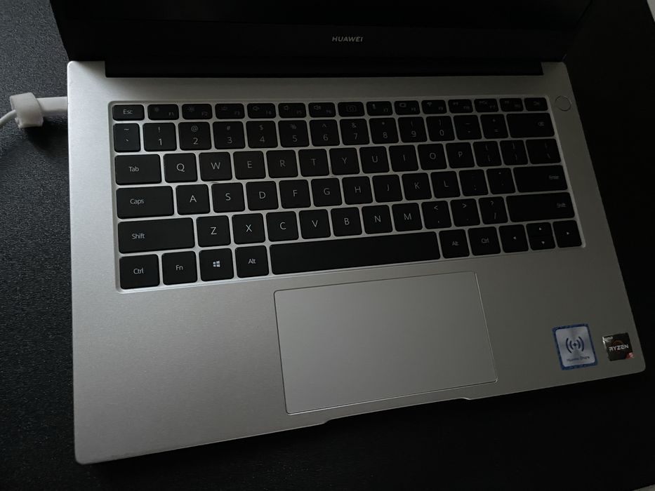 Laptop Huawei Matebook D14