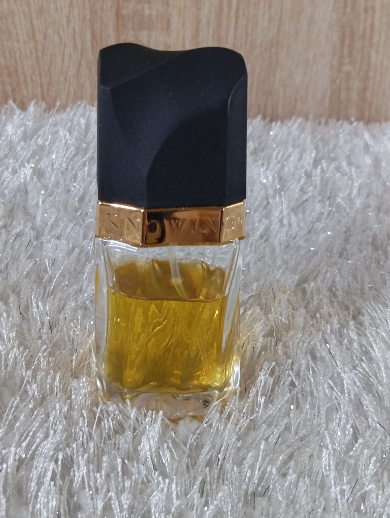 Perfumy Estée Lauder Knowing