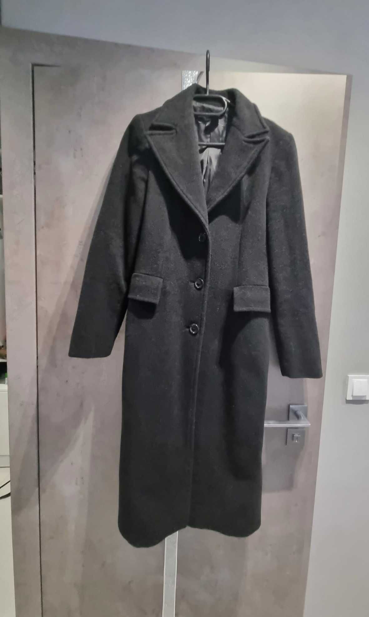 Długi czarny płaszcz ZARA, rozmiar 36