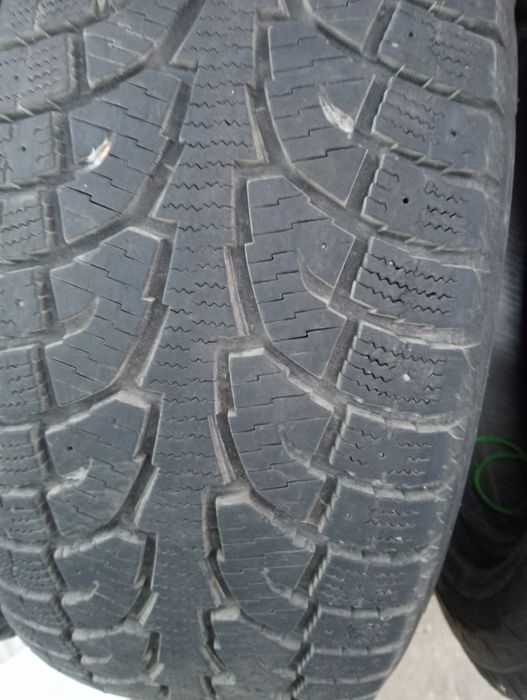 Продам резину  Hankook 255/55 R18