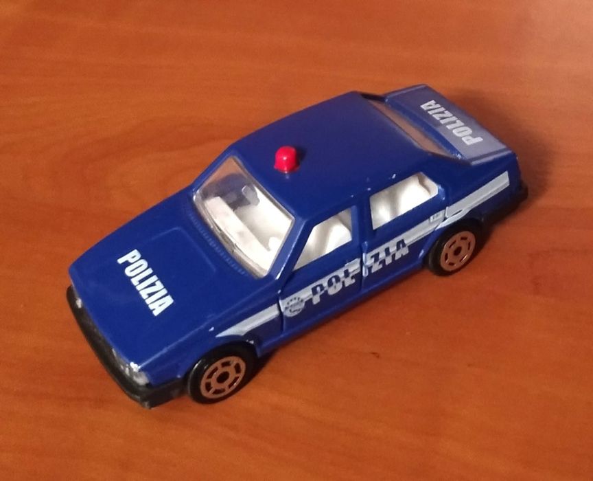 Miniatura vintage - Alfa Romeo 75 - Majorette
