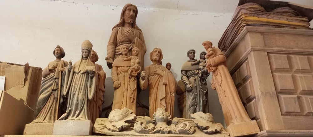 Imagens esculpidas / Santos