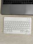 Teclado tablet usado