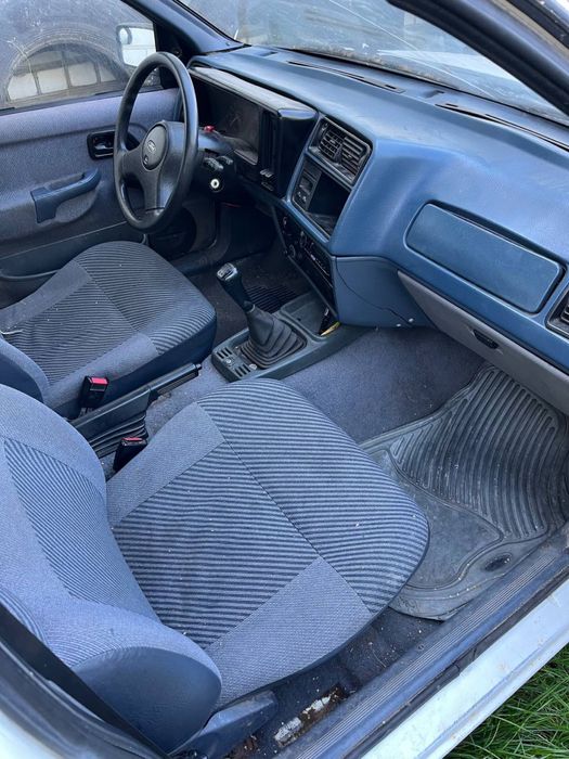 Форд сиера1.8.