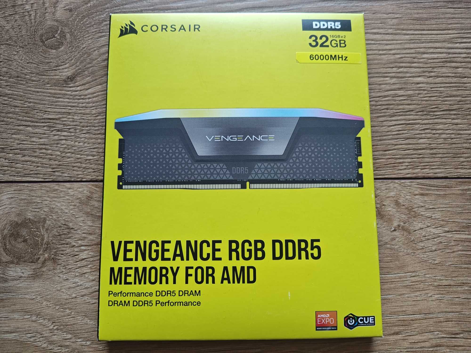 Pamięć RAM DDR5 Corsair VENGEANCE RGB 32 GB CMH32GX5M2B6000Z30K