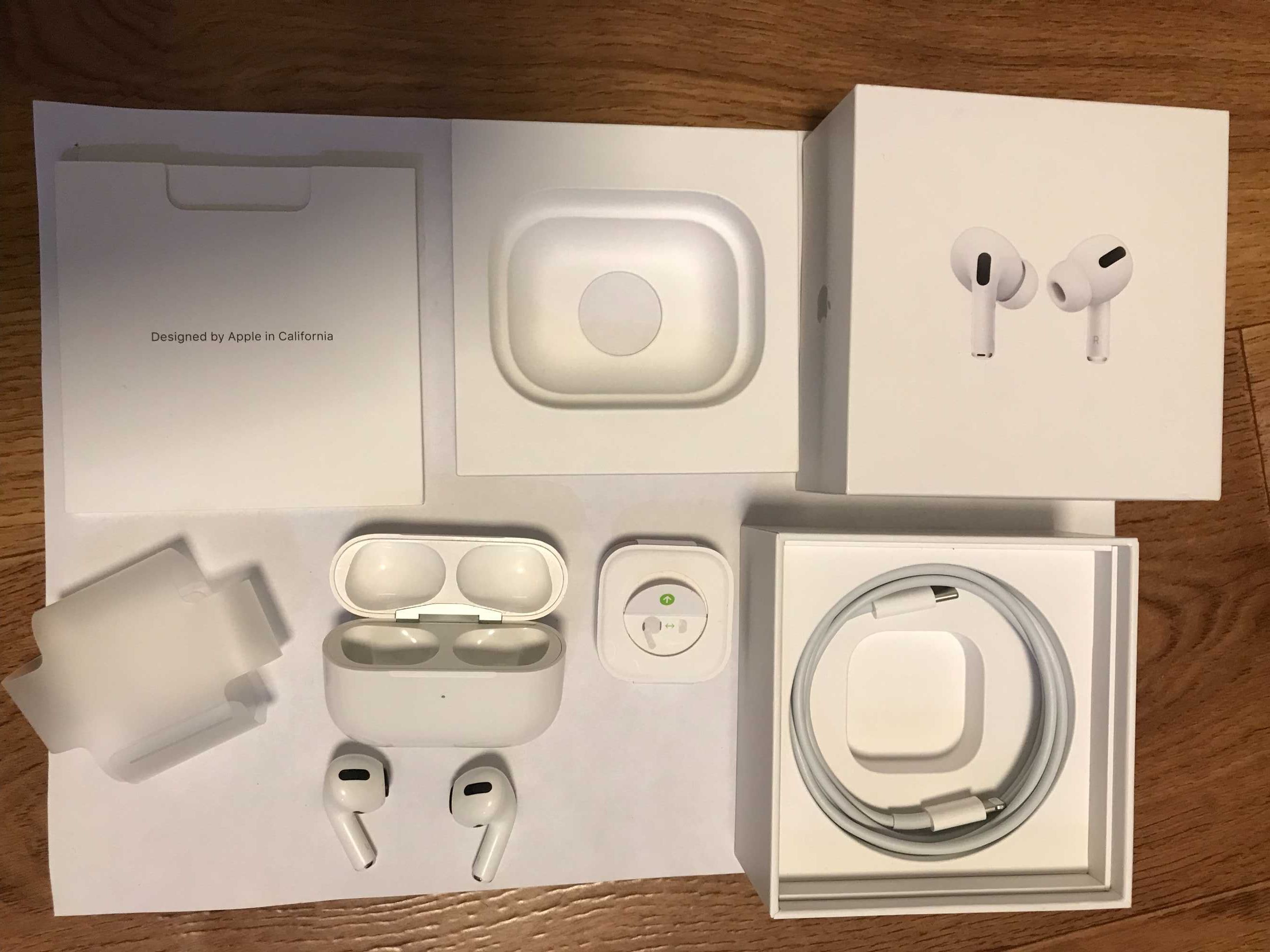 Бездротові навушники Apple AirPods Pro з активним шумозаглушенням