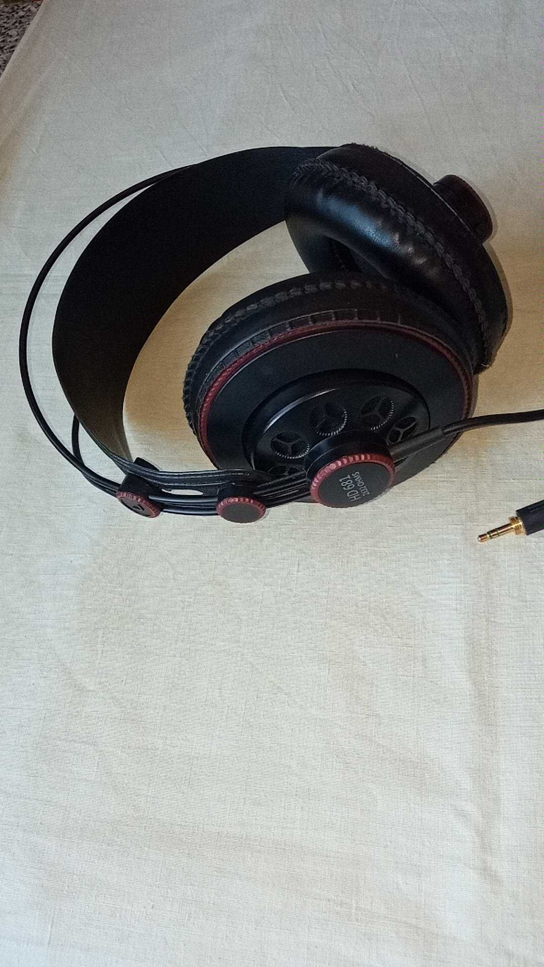 Słuchawki Superlux HD681