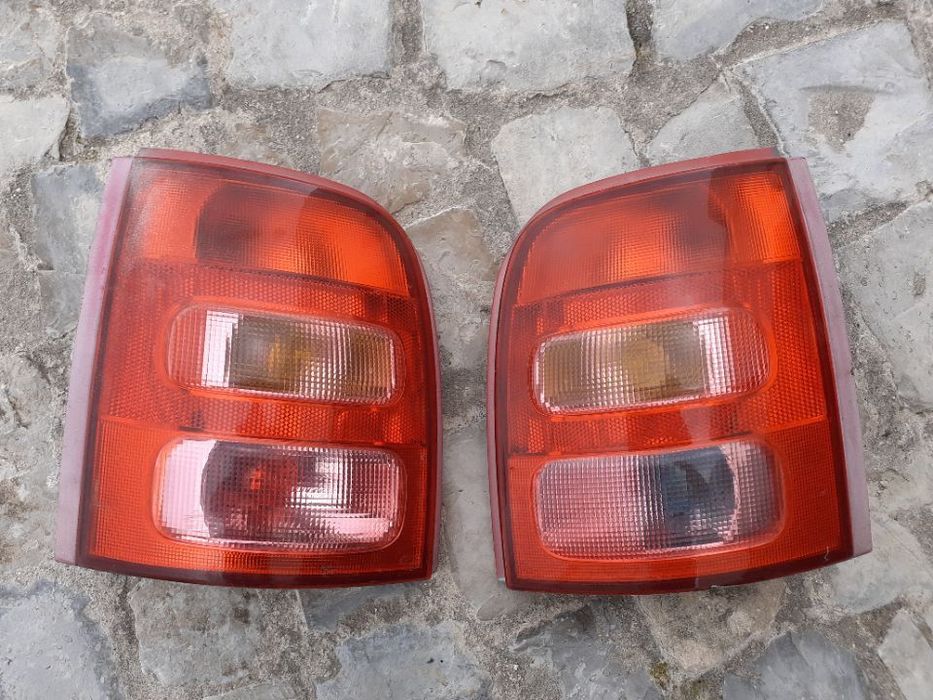 Farois traseiros nissan micra