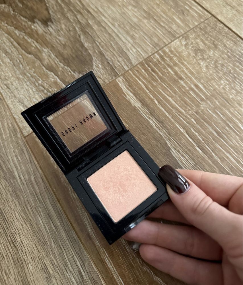 Bobbi Brown Cień do powiek Brzoskwiniowa chmura peach cloud